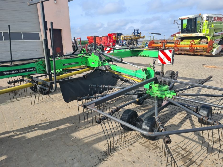 Zgrabiarka dwukaruzelowa Deutz Fahr swat master 7041 vicon kverneland