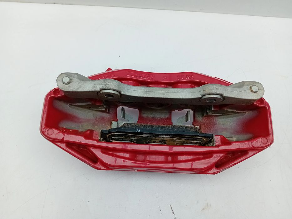 Pinça travão / maxila de travão frente direita AUDI Q8 (4MN)