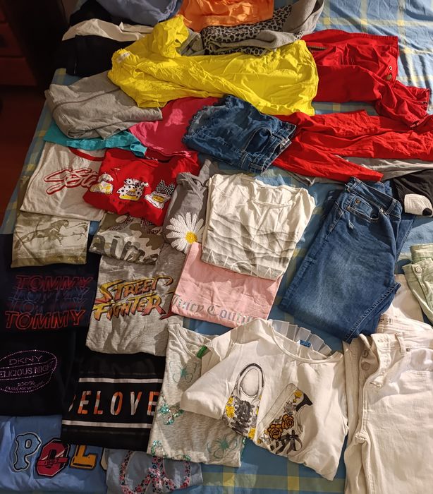 Lote de roupa usada para 16/17 anos