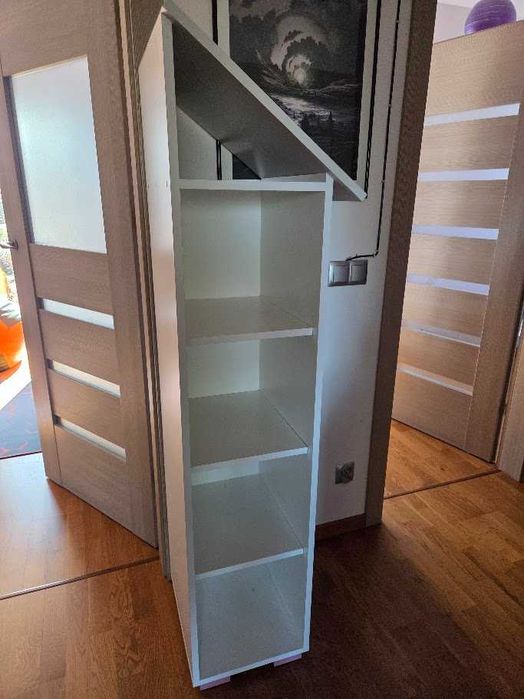 Meble dziecięce - komoda, szafa i regał