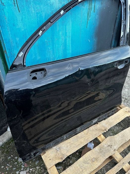 Дверь Porsche Cayenne 2 Volkswagen Touareg 2 Ліва  VW 7P0831311B