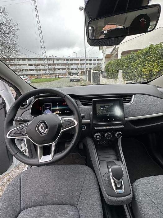 Renault zoe 2021 com apenas 9500 km