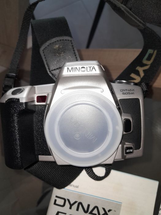 máquina fotográfica Minolta Dynax 505si de rolo com duas objetivas