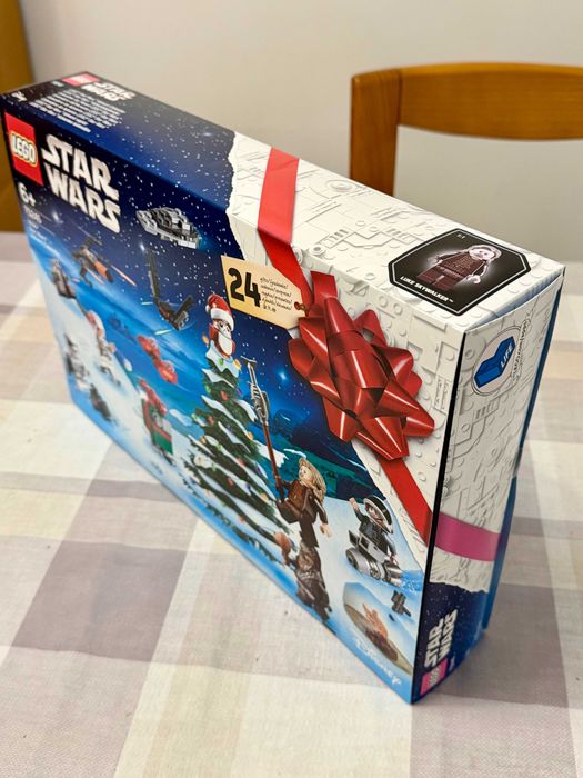LEGO Star Wars 75245 Calendário Advento 2019 - caixa danificada