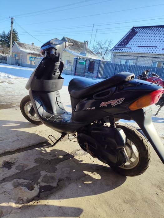 Продам скутер Сузукі Летс