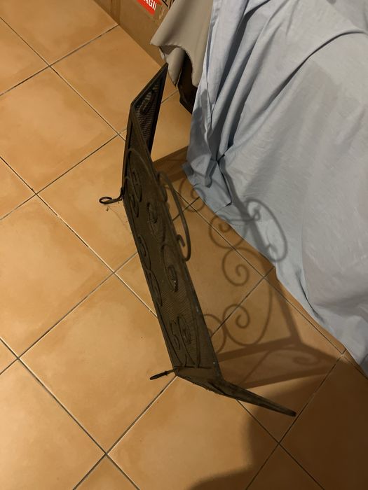 Protector Lareira me Ferro