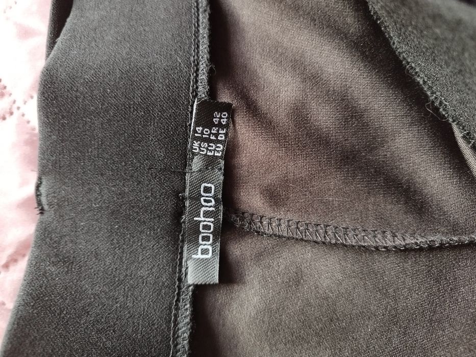Spodnie damskie materiałowe, lejące 42XL