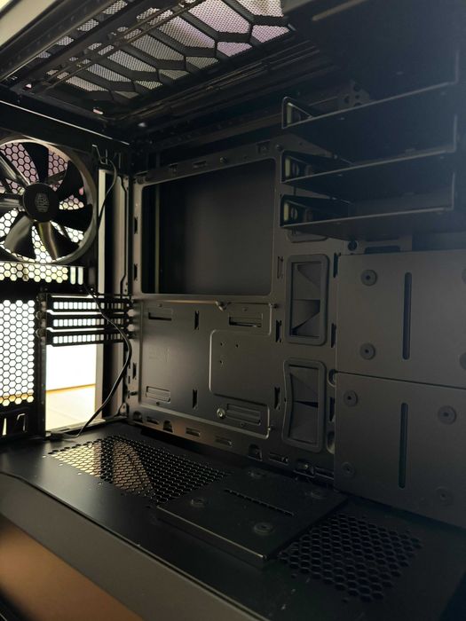 Cooler Master Cosmos C700P Full-Tower Case64585967049345122