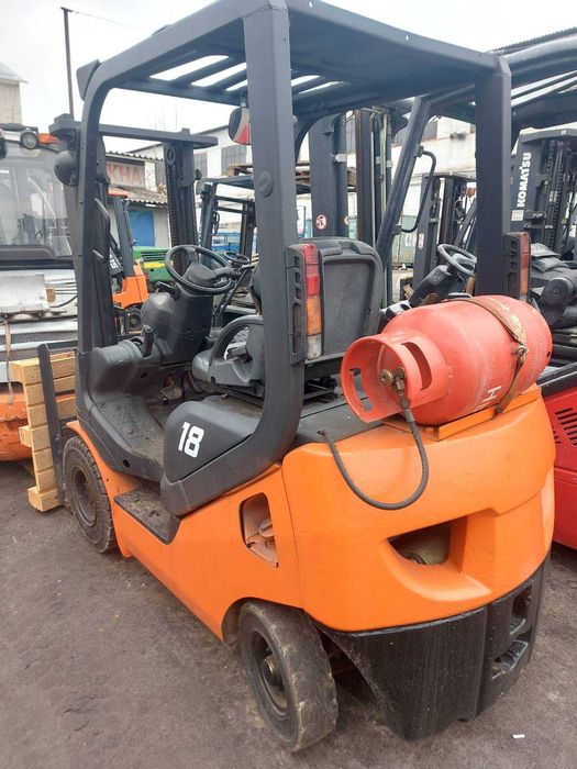 Навантажувач вилковий кара Komatsu FG15 газ 1.5т.