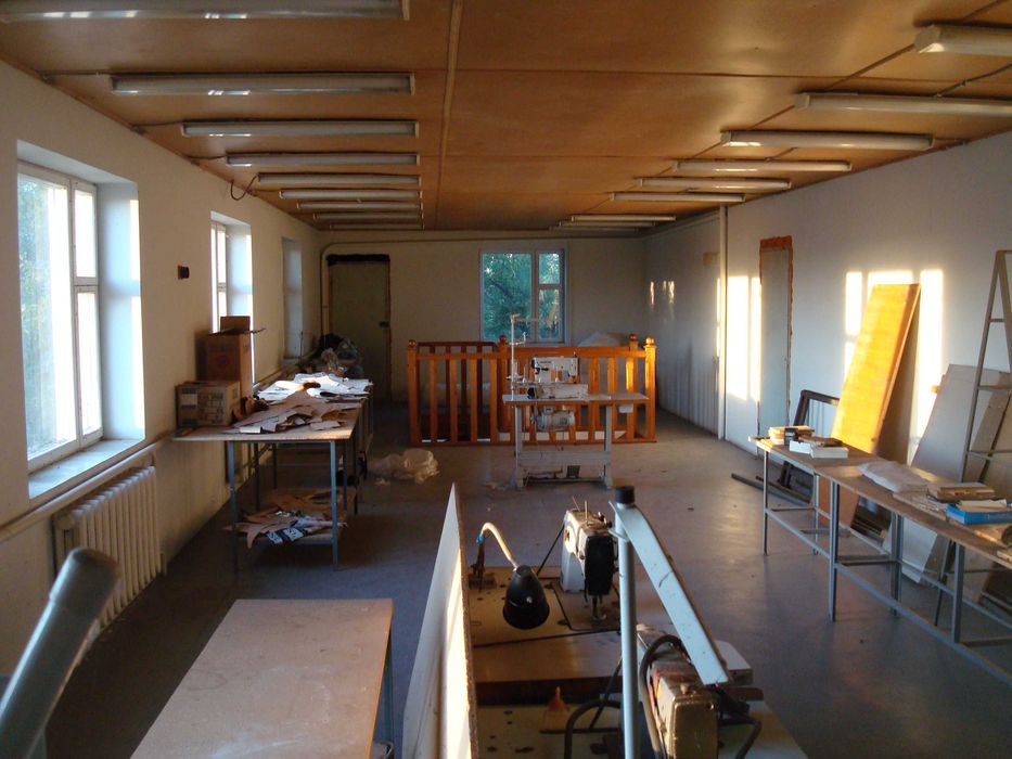 Продам, Швейный цех (частный дом)  460 м.кв. пгт Бабаи, Харьков.