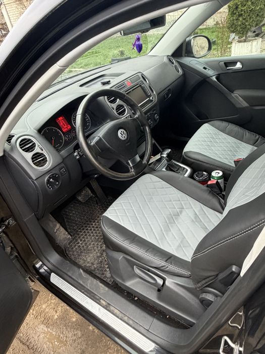 Продам чудовий автомобіль автомобіль