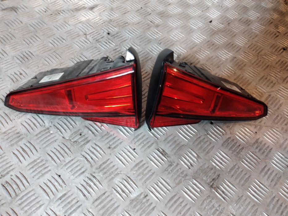 Audi a4 b9 lampa prawa lewa w klapę