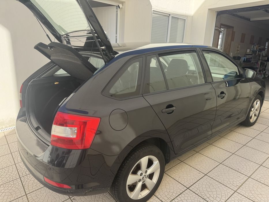 Skoda rapid 1.6 tdi preto- 111328km-Nacional 2014