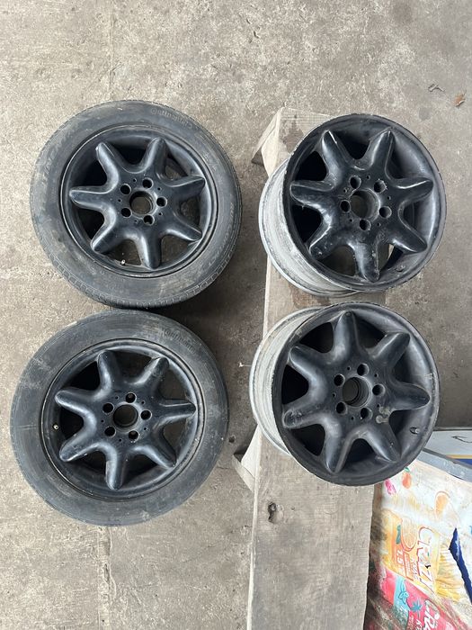 Тітани на шкоду 16R