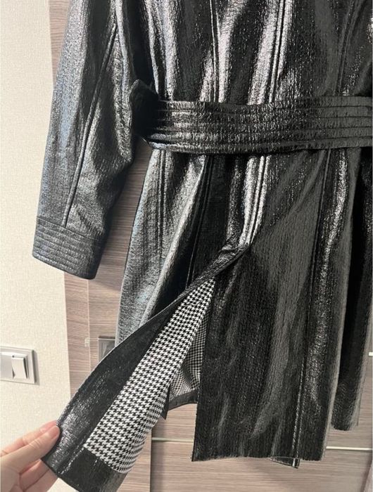 Тренч від бренду Studio by Preen.
