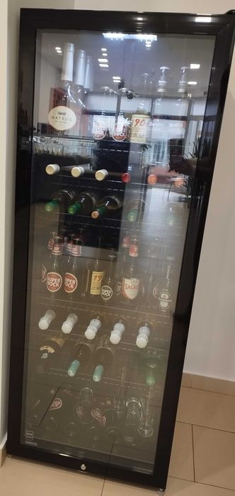 Arca vertical para bebidas