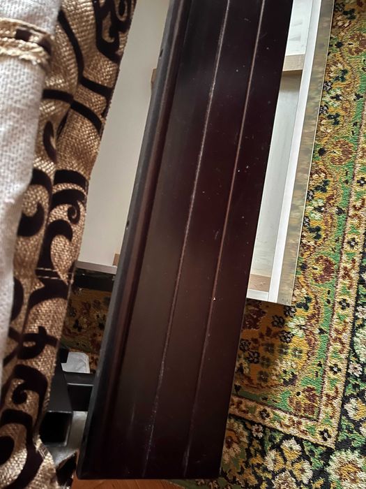 Диван зменшеної довжини, дерев'яний каркас, розкладний уперед, шухляда