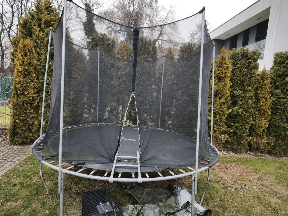 Sprzedam trampoline 300cm