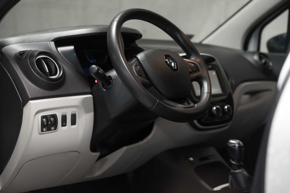 Renault Captur ZEN 1.2 TCe • 67 000 km • 2017/2018 • Biały