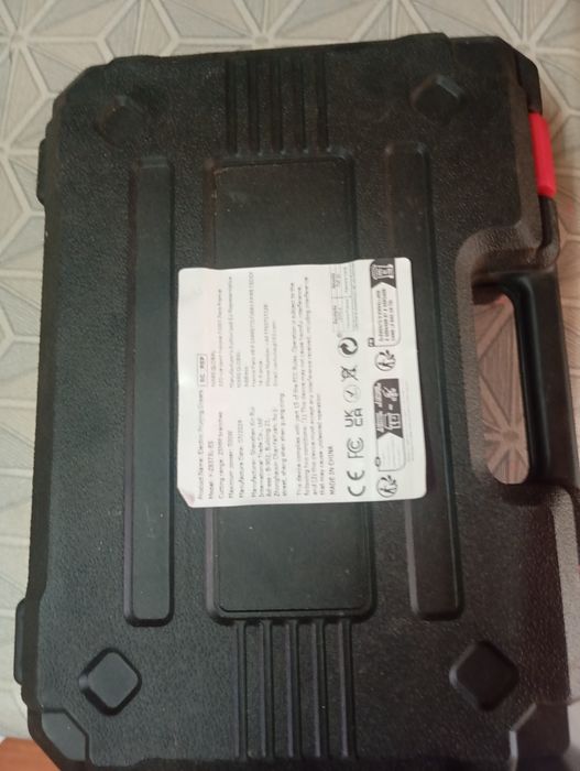 Tesoura de poda elétrica