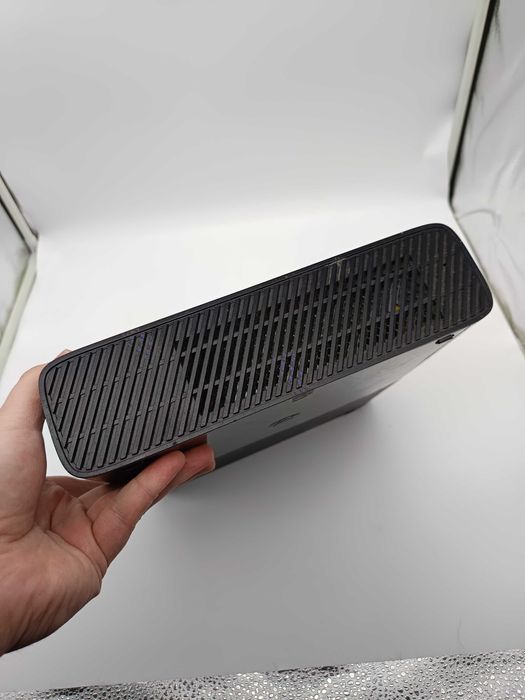 Konsola Microsoft Xbox 360 E bez dysku sama konsola