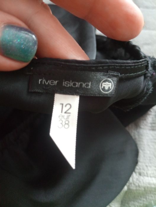 Czarna sexy bluzka 38