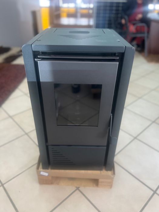 Salamandra a palett 6 k