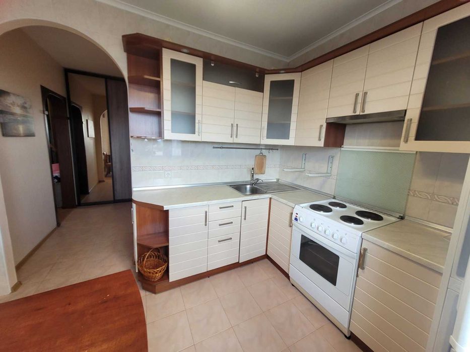 Продам 3к Подільськмй р-н Віноградарь ,вул Європейського Союзу  буд 17