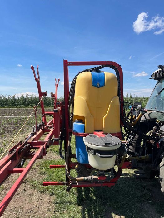 opryskiwacz zawieszany JARMET 1000l,