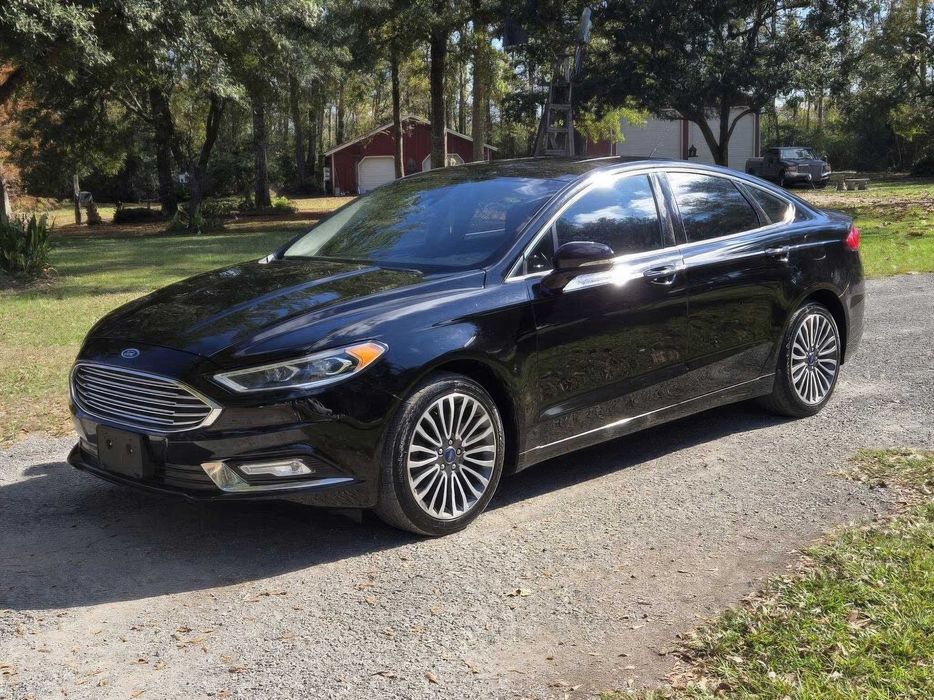 Ford Fusion Titanium      2017