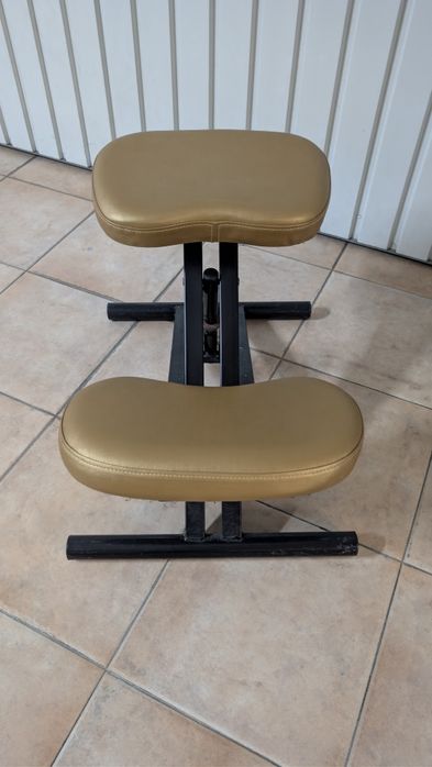 Banco ergonómico
