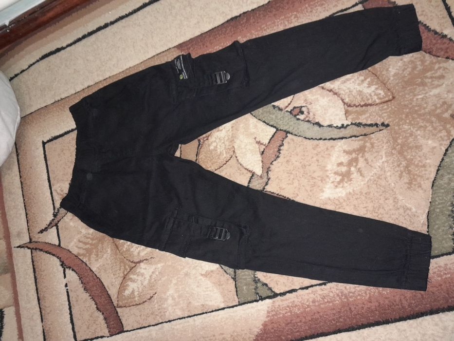 Чорні джинси джогери для хлопчика 134 р