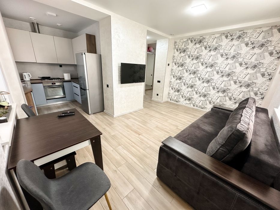 квартира 2 кім. центр .