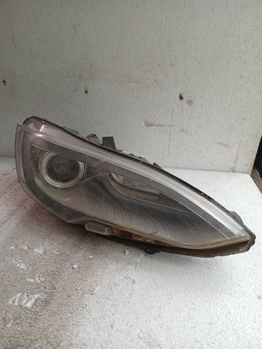 Фара передня права Tesla Model S 6005907-00-D