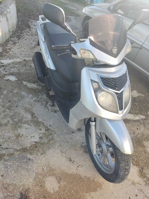 Moto scooter 125 aceitó troca