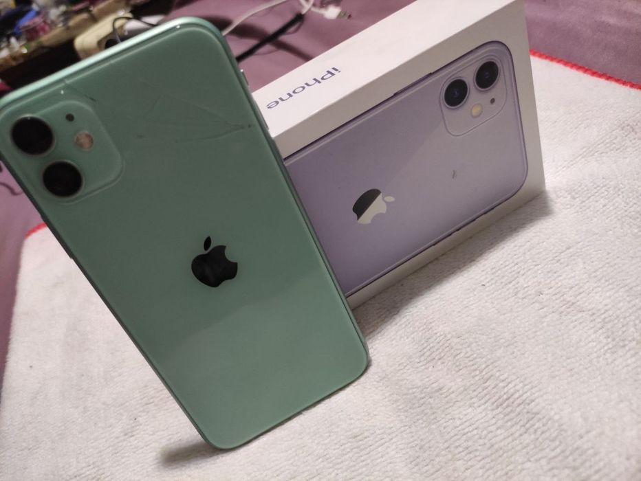 Продам iPhone 11