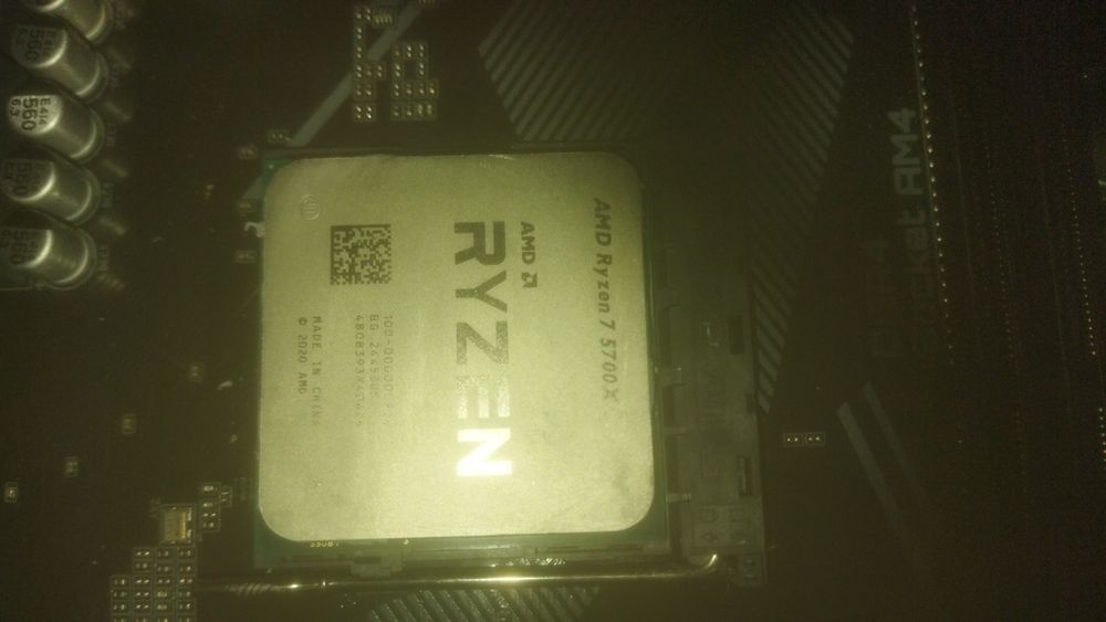 Материнская плата a520m k v2+ amd ryzen 7 5700x продаю комплектом