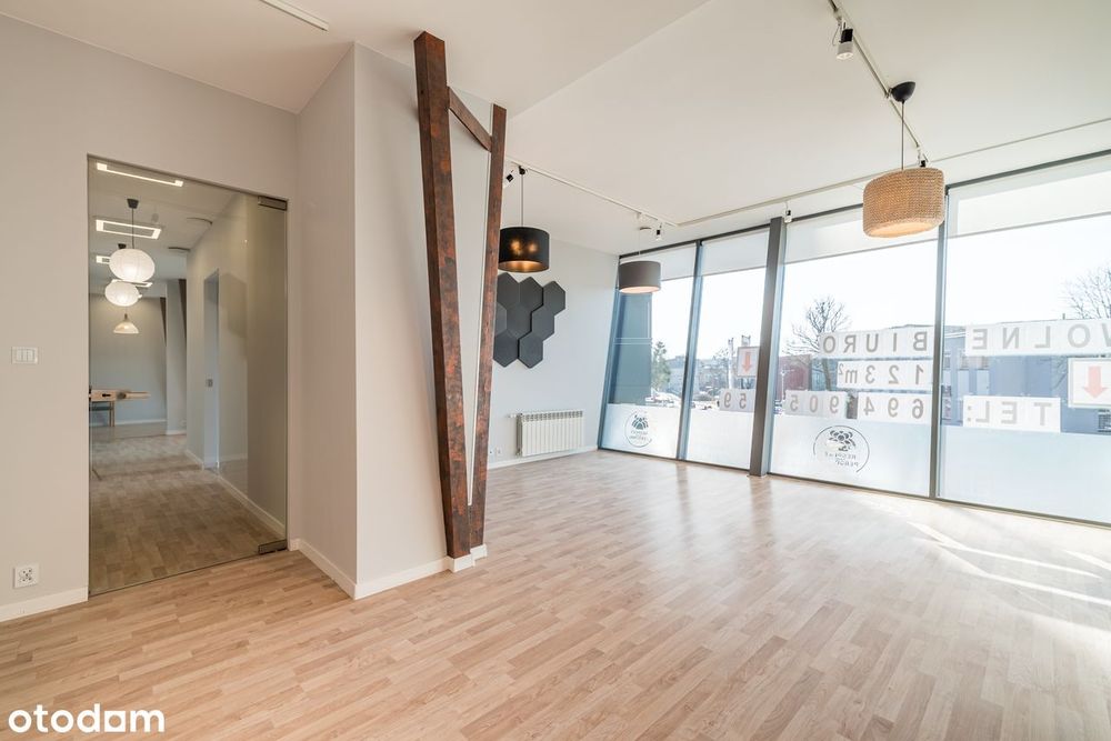 Prestiżowe biuro 98 m² z panoramicznymi oknami, Królowej Jadwigi 18.
