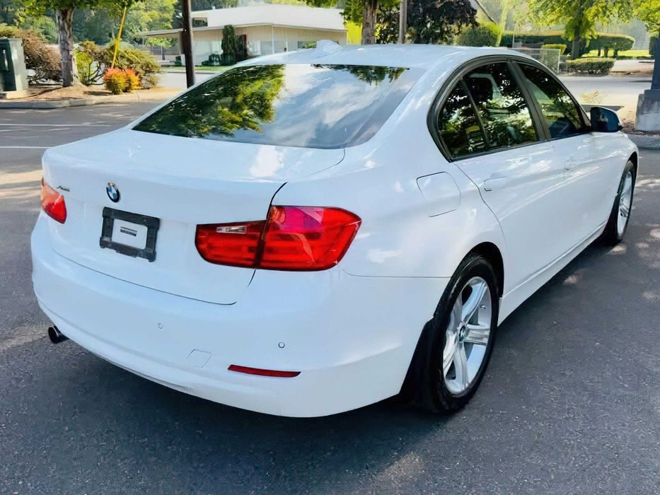 BMW 3 Series 320i      2015