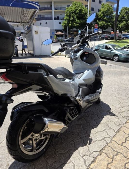 Scooter Sym Adx 125