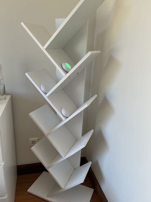 Móveis ikea para livros