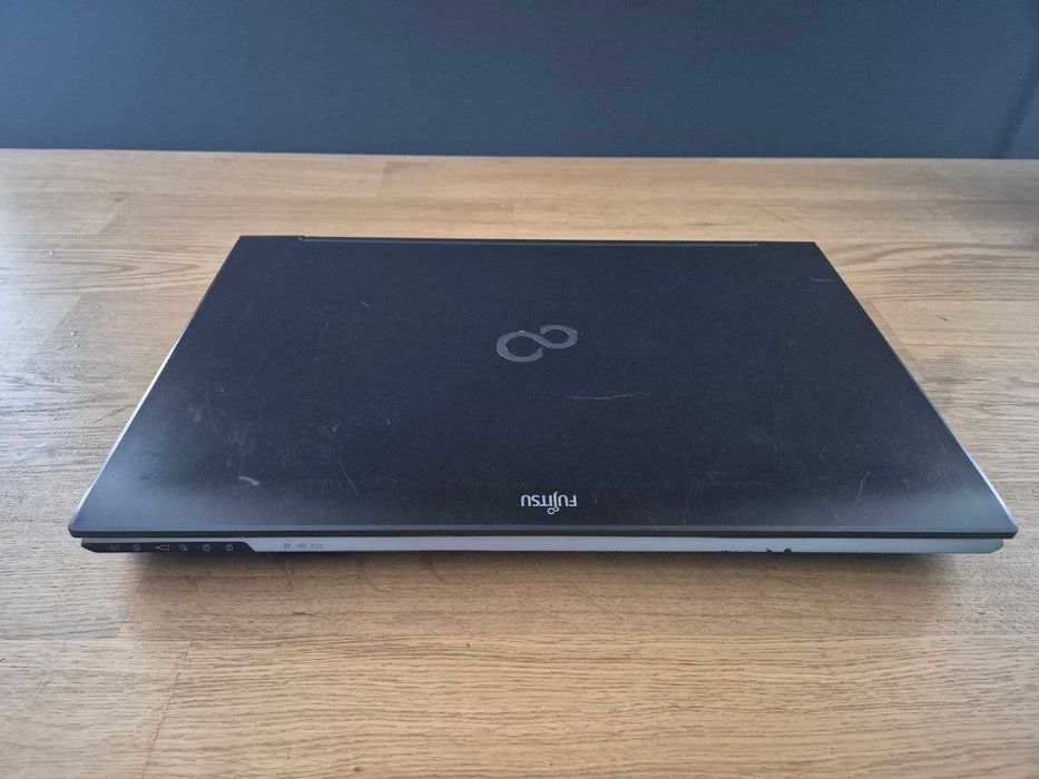 Ноутбук 17.3" Fujitsu LifeBook N532 i7-3630QM 4GB RAM 750HDD FullHD уцінка