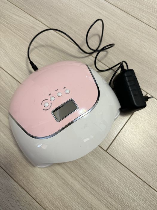 Лампа для манікюру