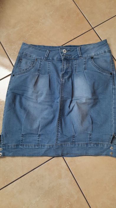 Spódniczka jeansowa