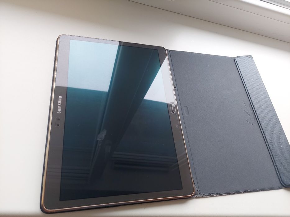 Планшет Samsung SM T805