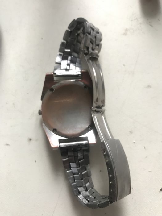 Часы кварцовые Gucci