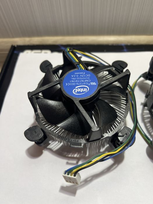 Процессор Intel Pentium G4400 3.3 GHz s1151, кулер Intel