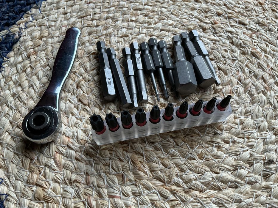 Набор инструментов 22 предмета трещотка 1/4 бити torx шестигранки нови