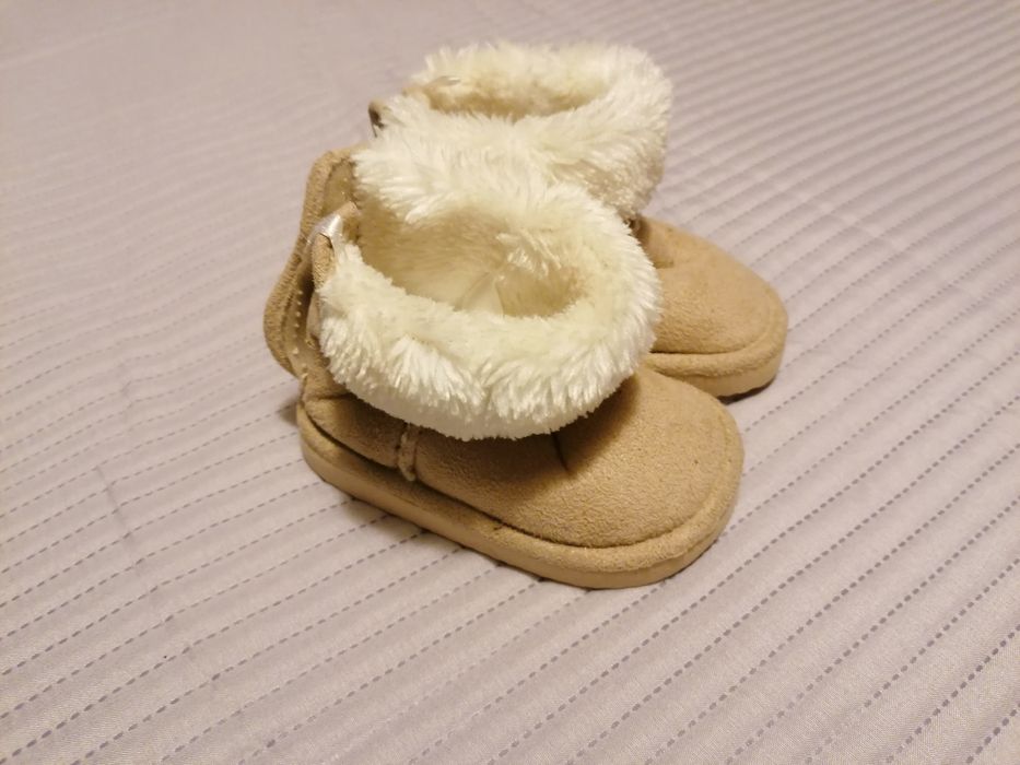 Botinhas tam. 18/19 com pelo