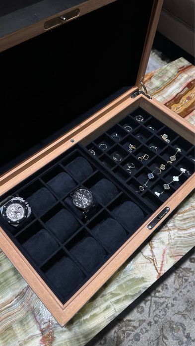 Шкатулка для хранения часов и  украшений